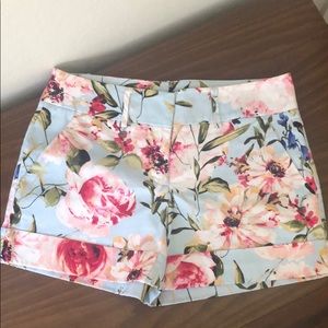 Sale: NY & Company shorts